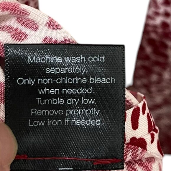 Welcome to my closet! - Picture 9 of 9